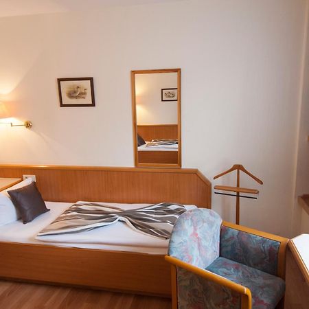 Hotel Excelsior Kassel Pokoj fotografie