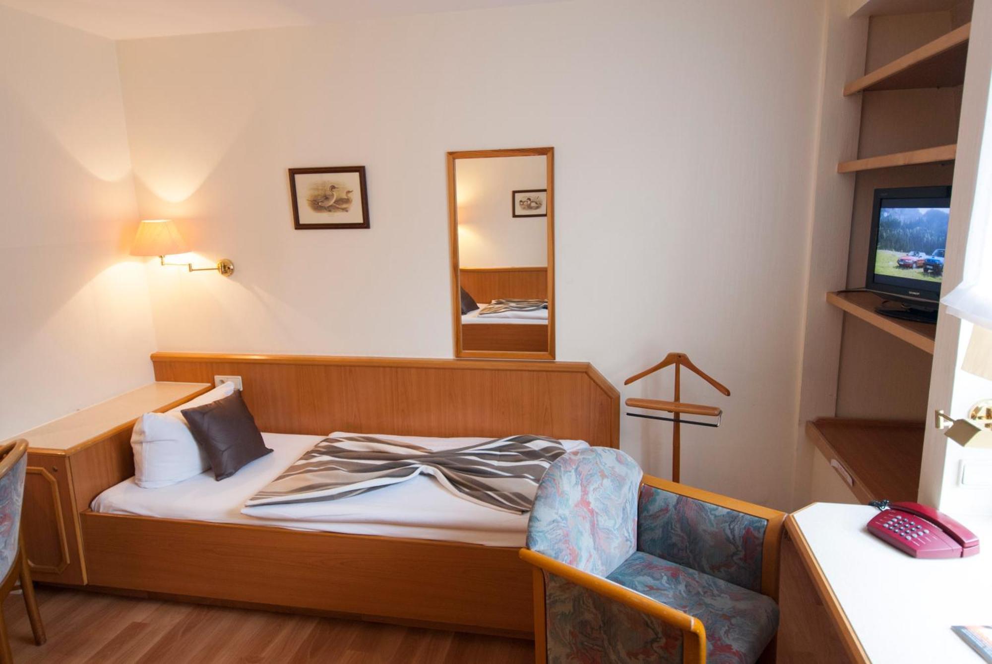 Hotel Excelsior Kassel Pokoj fotografie