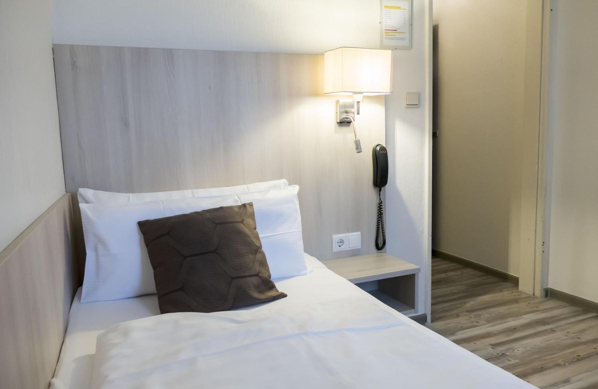 Hotel Excelsior Kassel Pokoj fotografie