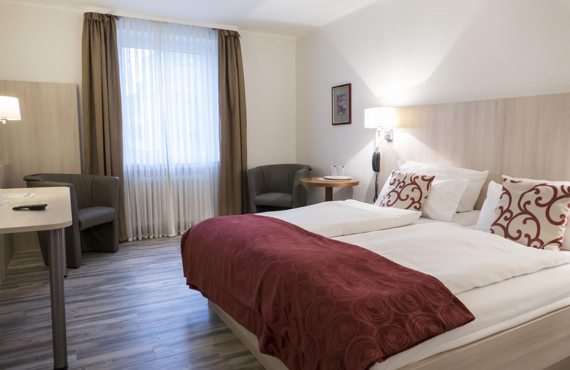 Hotel Excelsior Kassel Pokoj fotografie